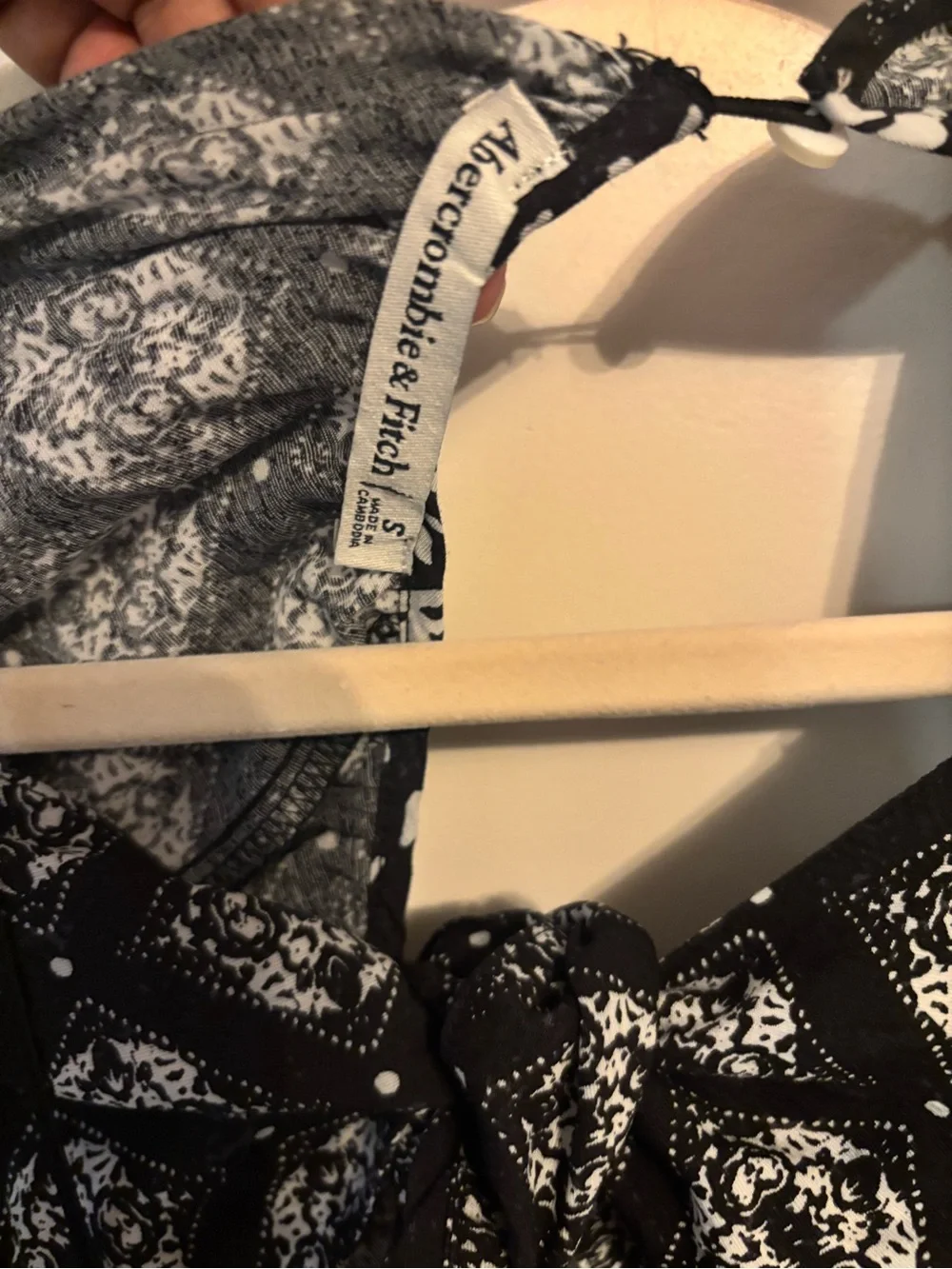 Abercrombie & Fitch S Black White Floral Cut Out Maxi Dress